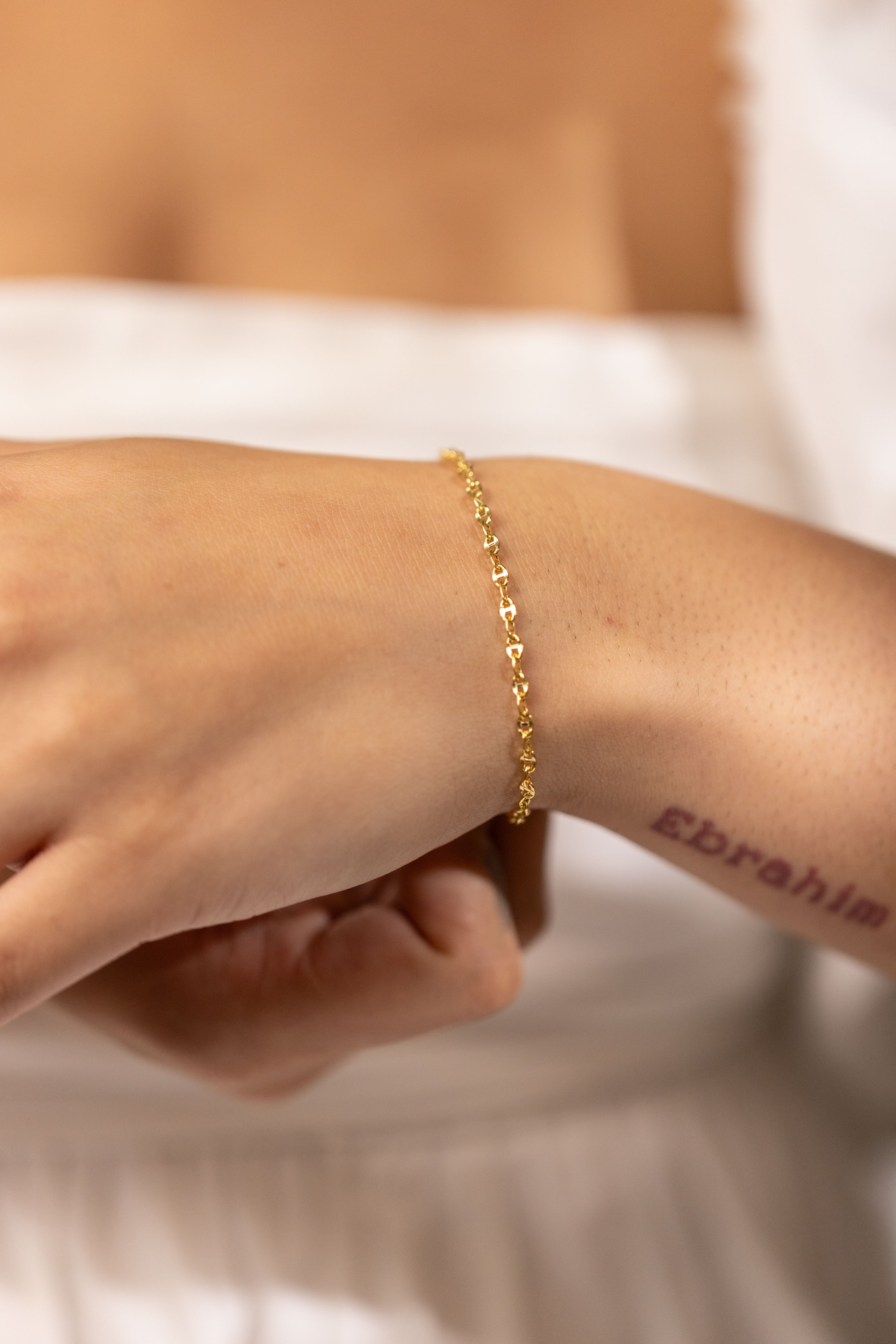 Gucci link bracelet solid gold
