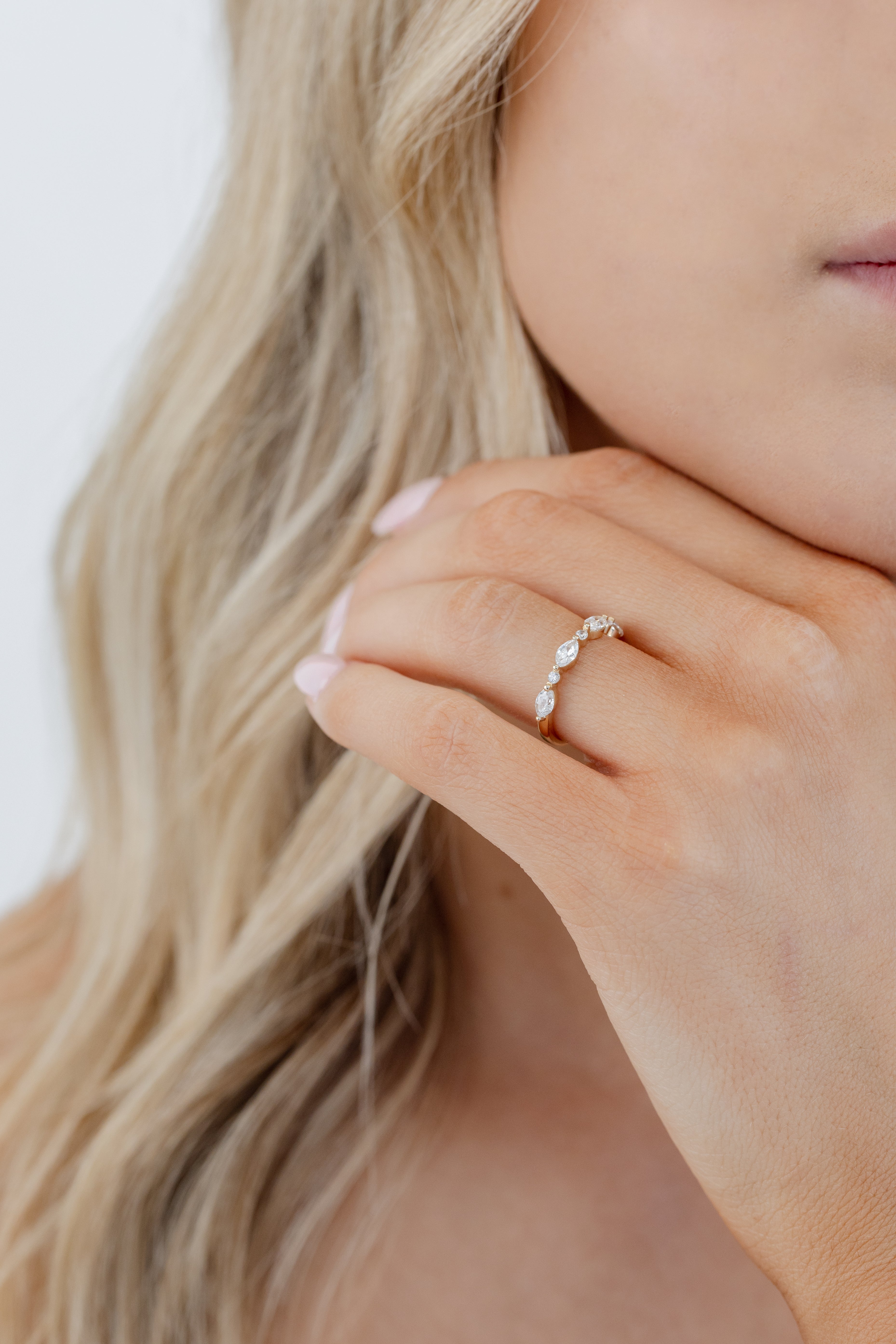 Simple Marquise Round Diamond Wedding Ring
