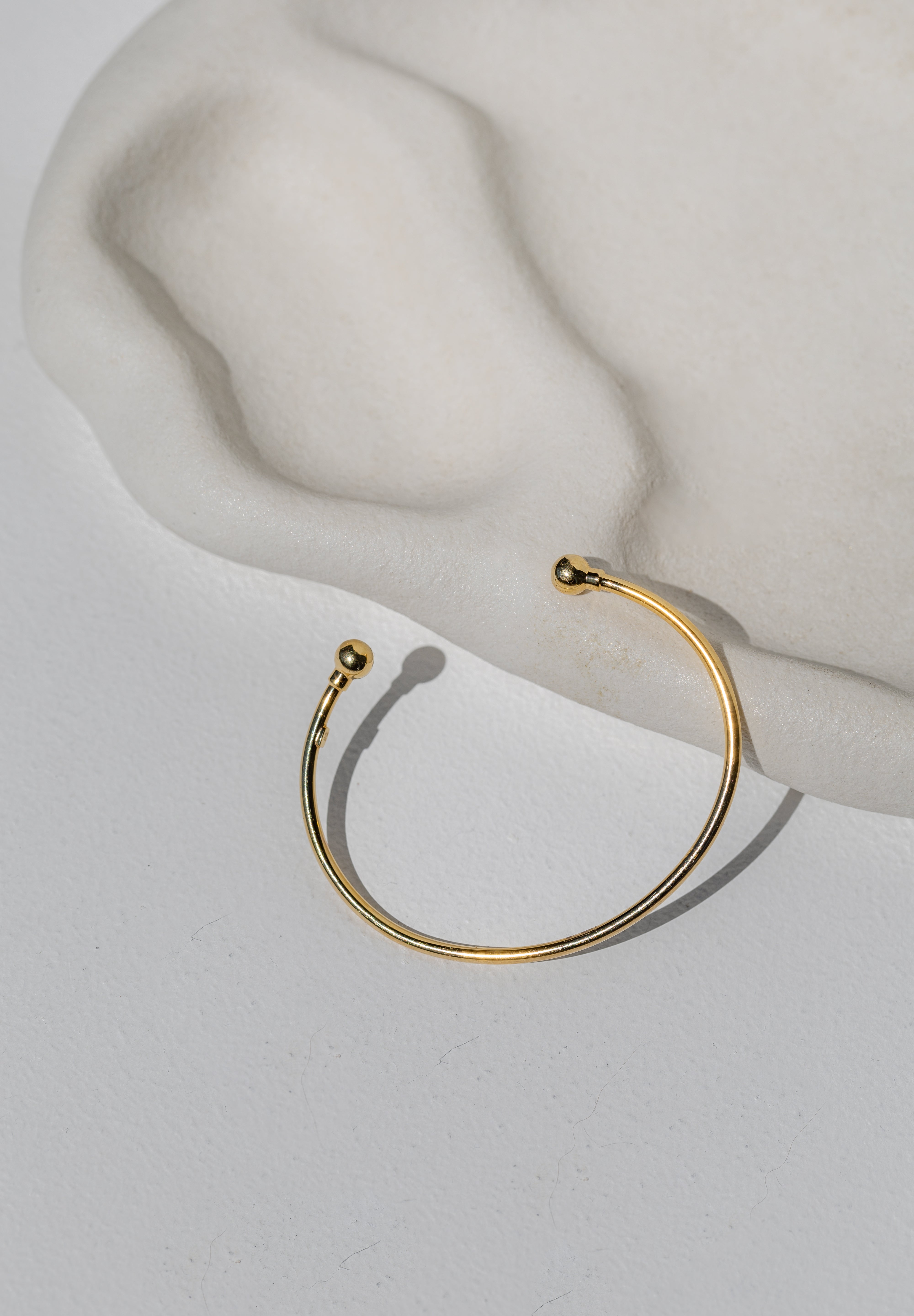 Torque Bangle Vermile