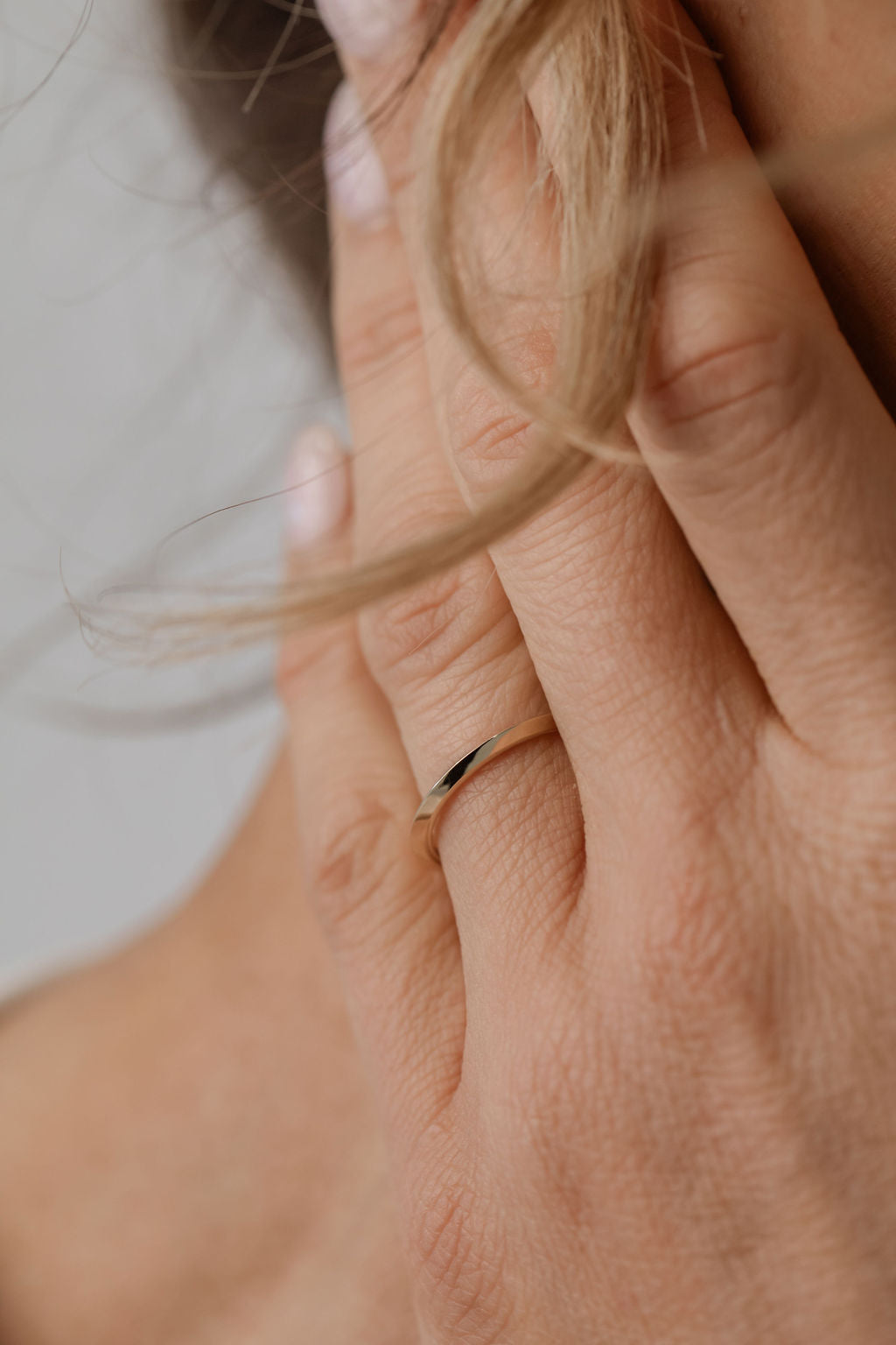 Yellow Gold knife edge wedding ring