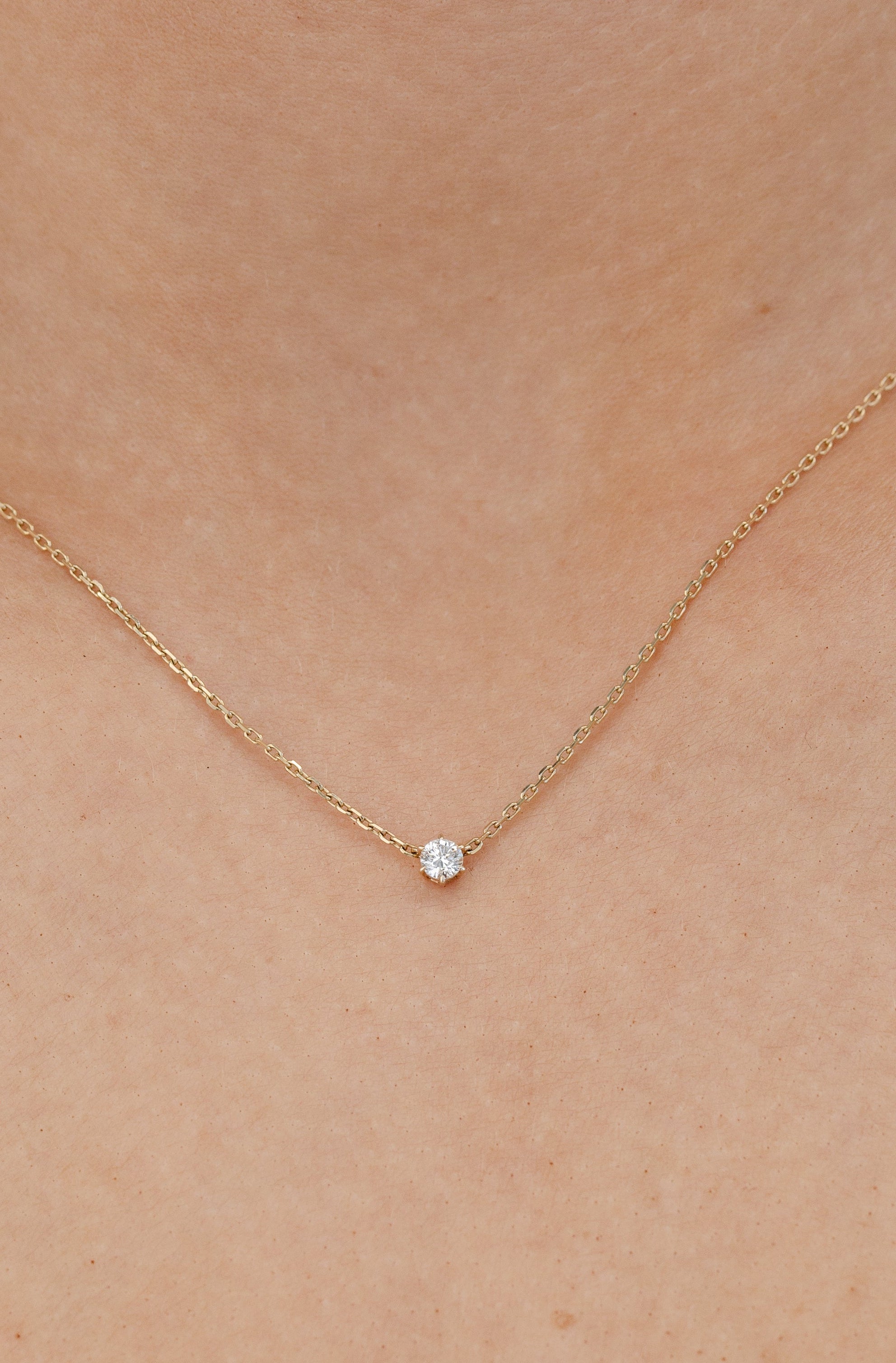 claw set diamond necklace
