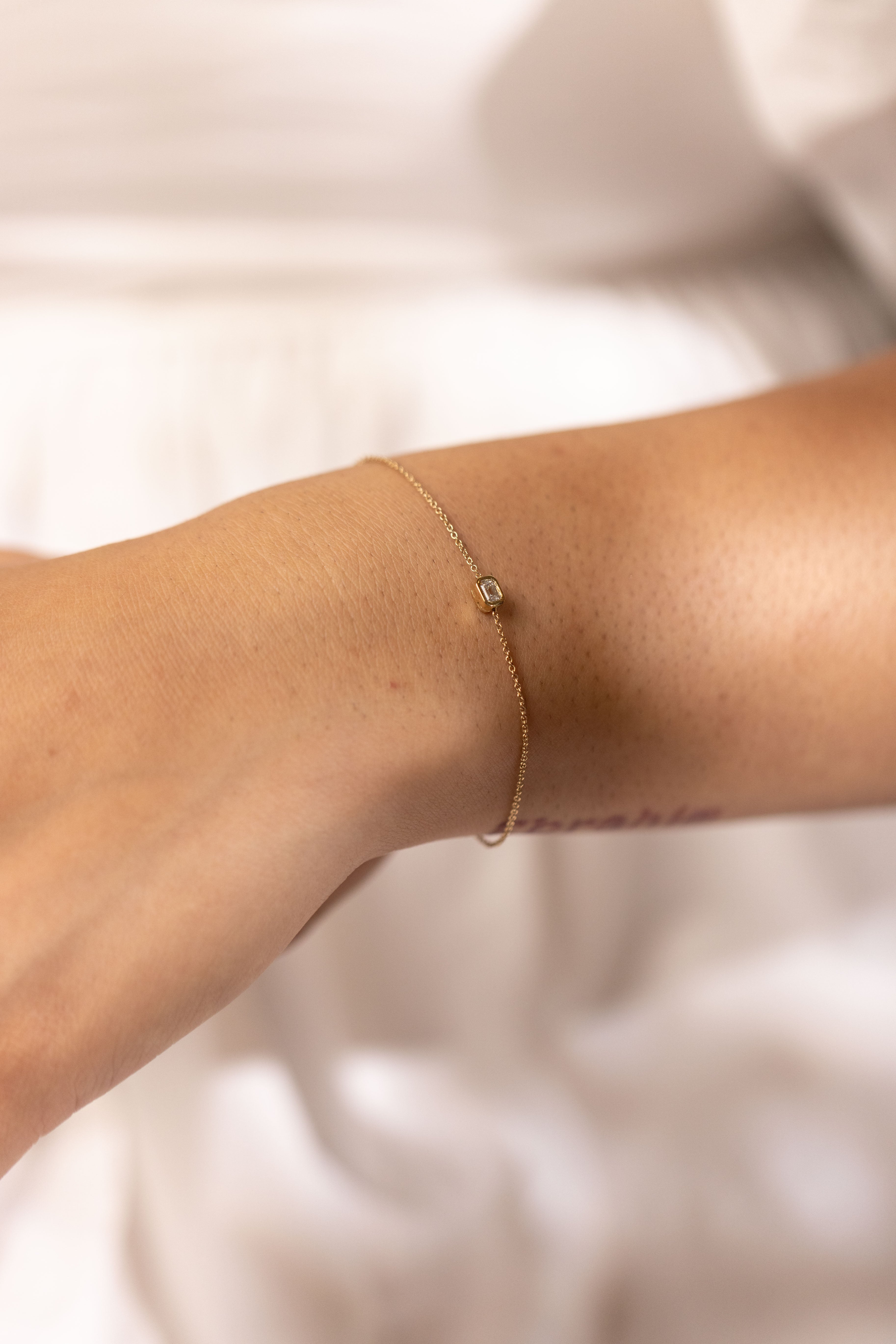 emerald pendent bracelet gold
