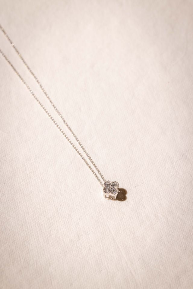 flower pendant diamond necklace