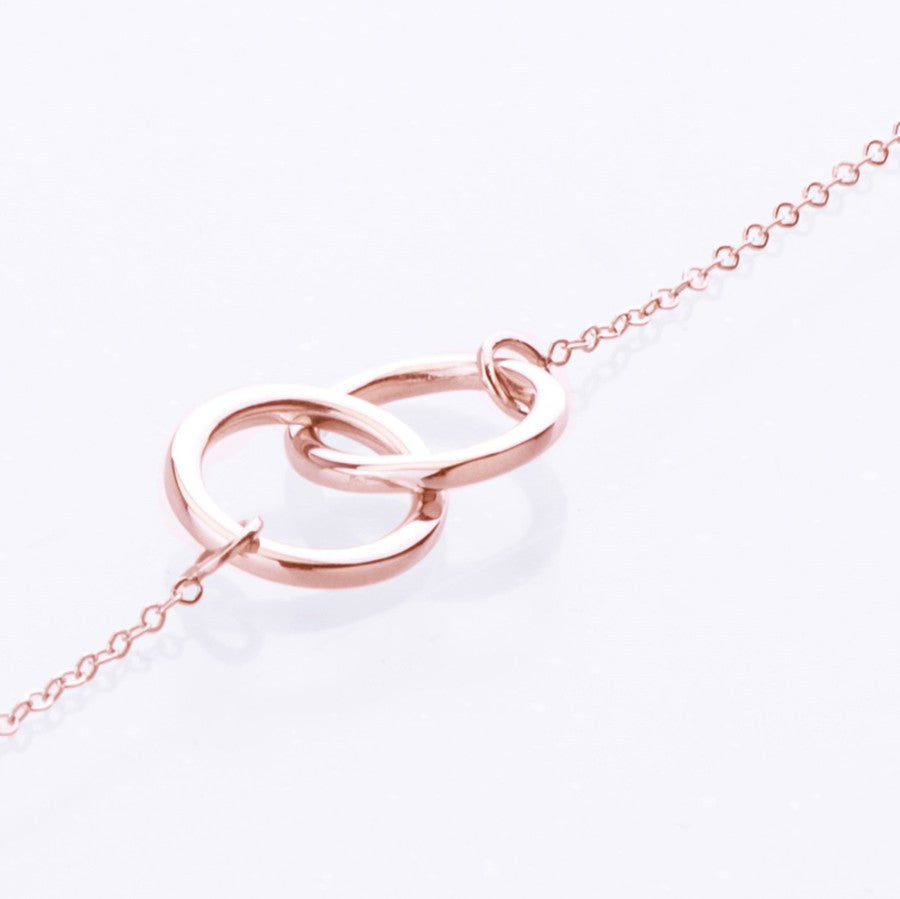 interlocking circles bracelet rose gold