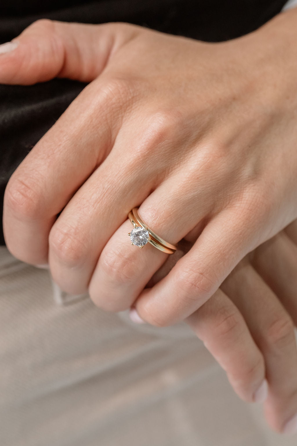 knife edge gold wedding ring