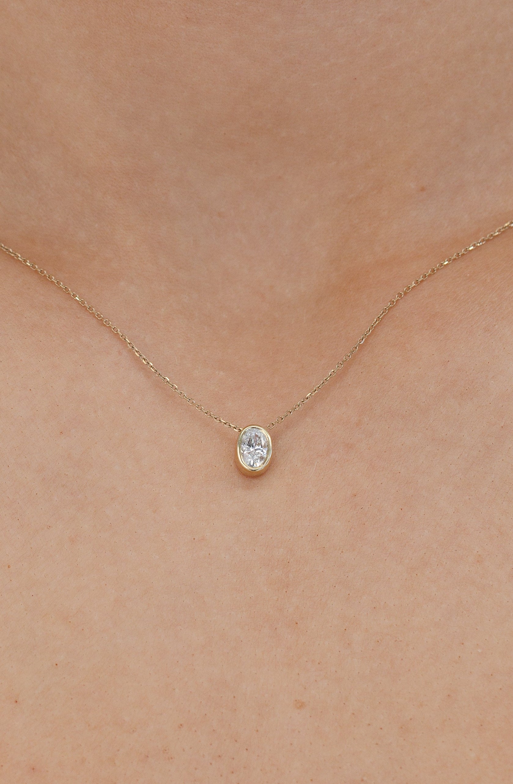 oval pendant diamond necklace