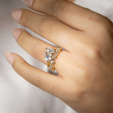 pear shape wedding ring alternating with gold