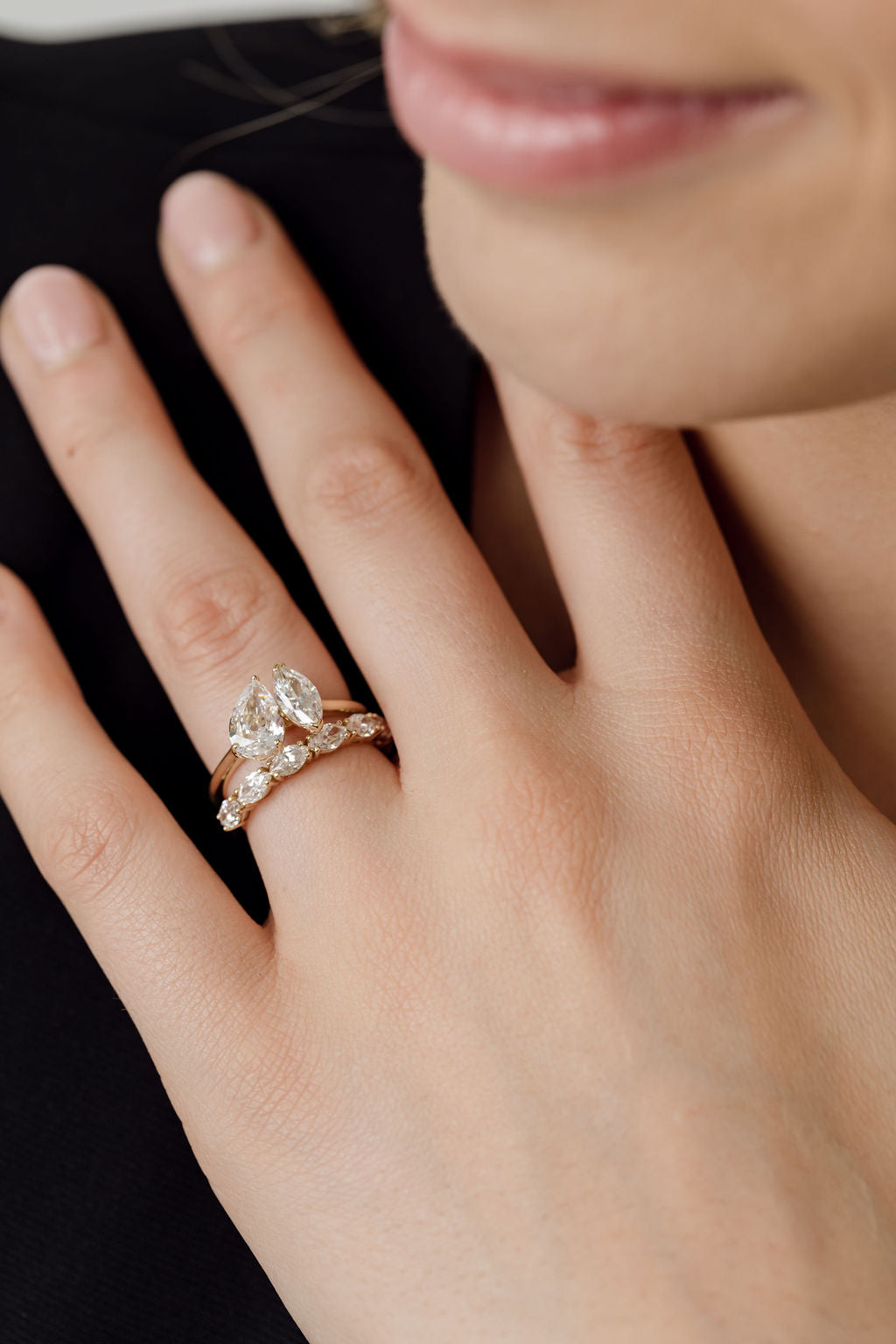 toi et moi engagement ring with marquise cut wedding ring