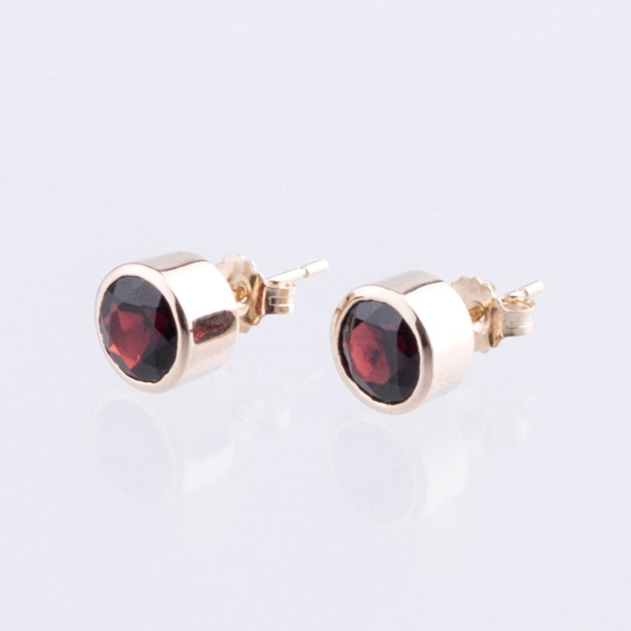 9kt Yellow Gold Bezel set Garnet Earrings