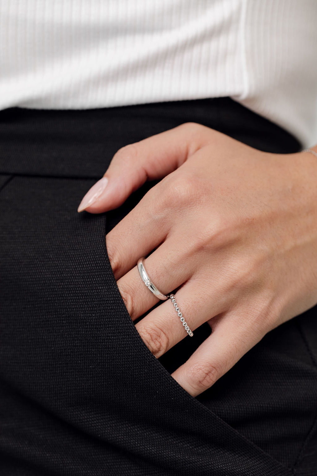 Bubble stacking ring white gold 