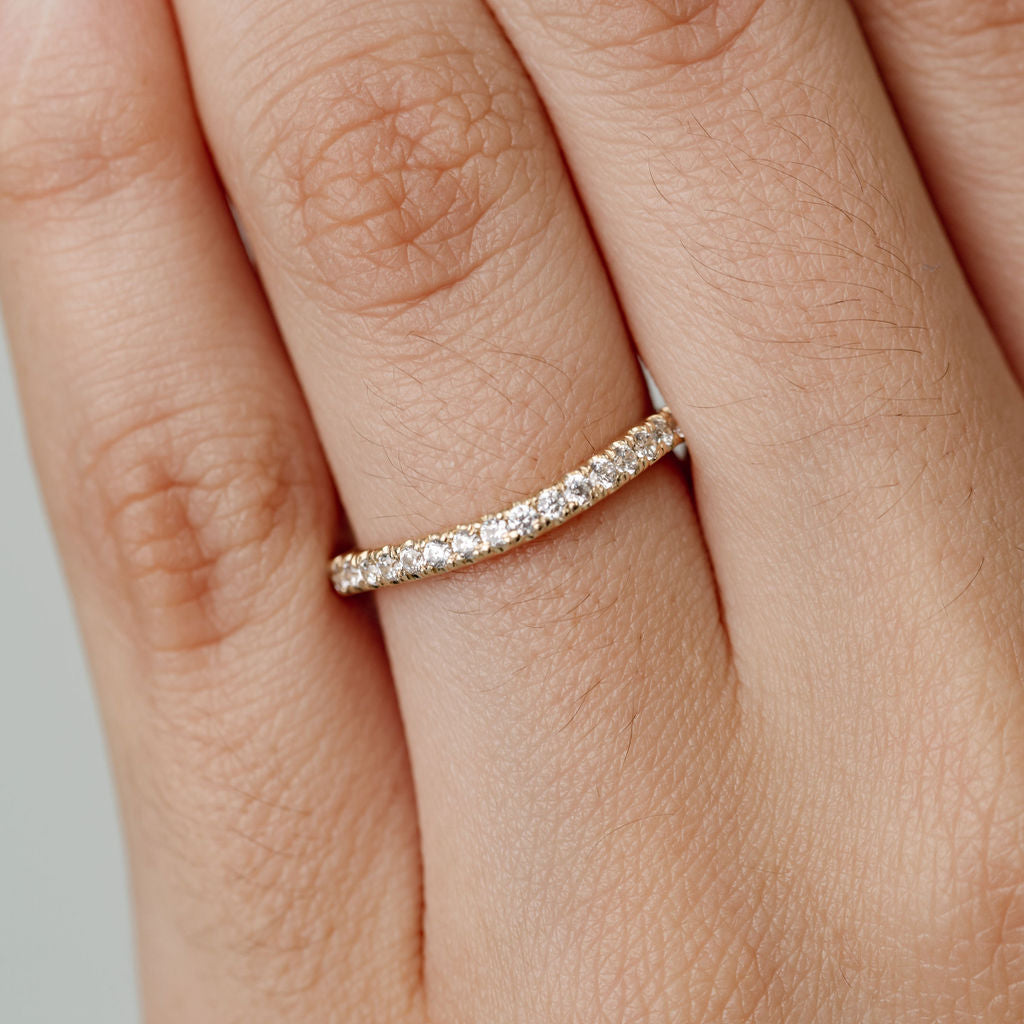 Curved Diamond Wedding Ring yellow gold 