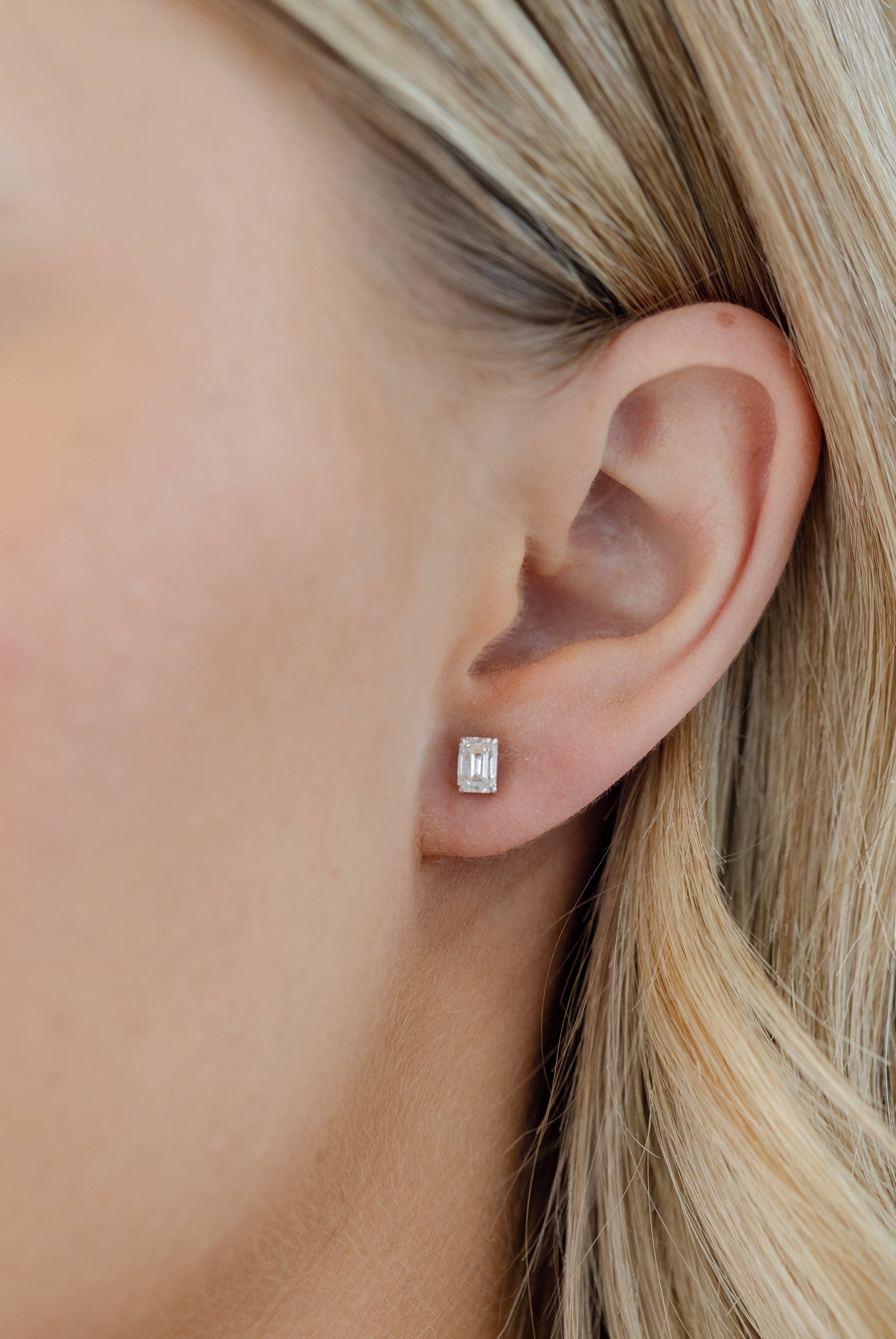 EMERALD CUT DIAMOND STUD EARRINGS
