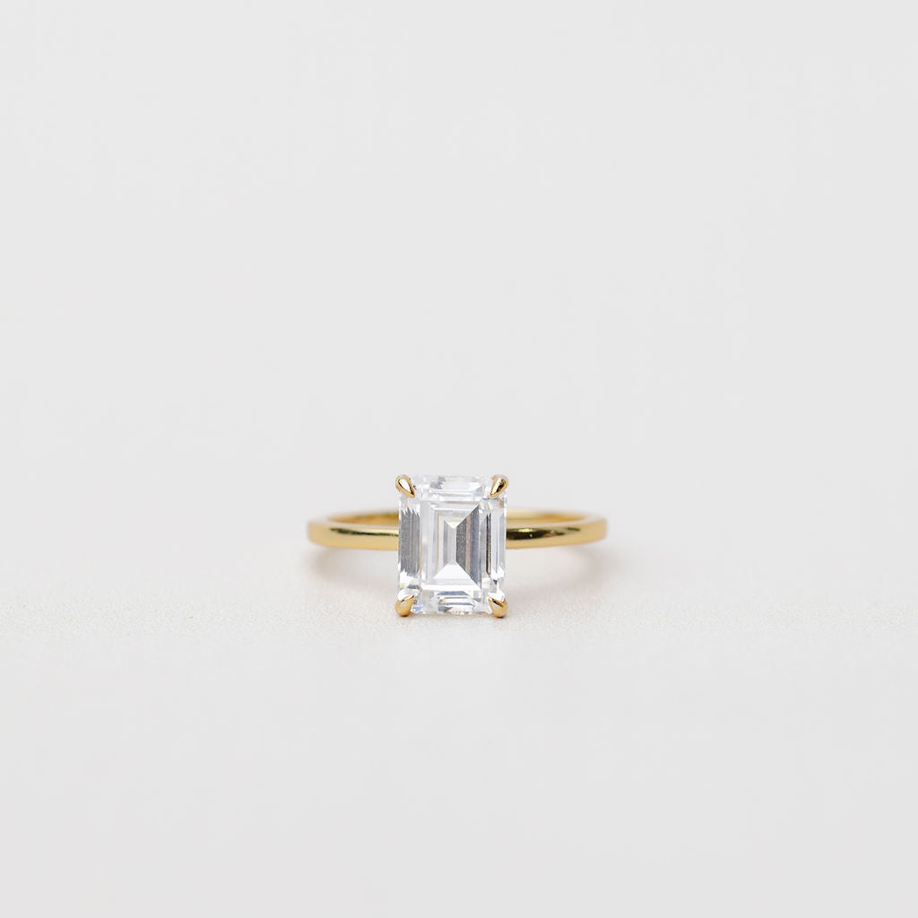 emerald cut diamond solitaire engagement ring