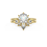 Felica crown wedding ring in yellow gold 