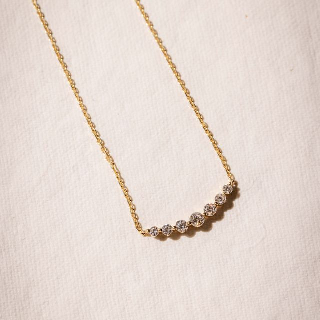 Graduate Diamond necklace yellow gold