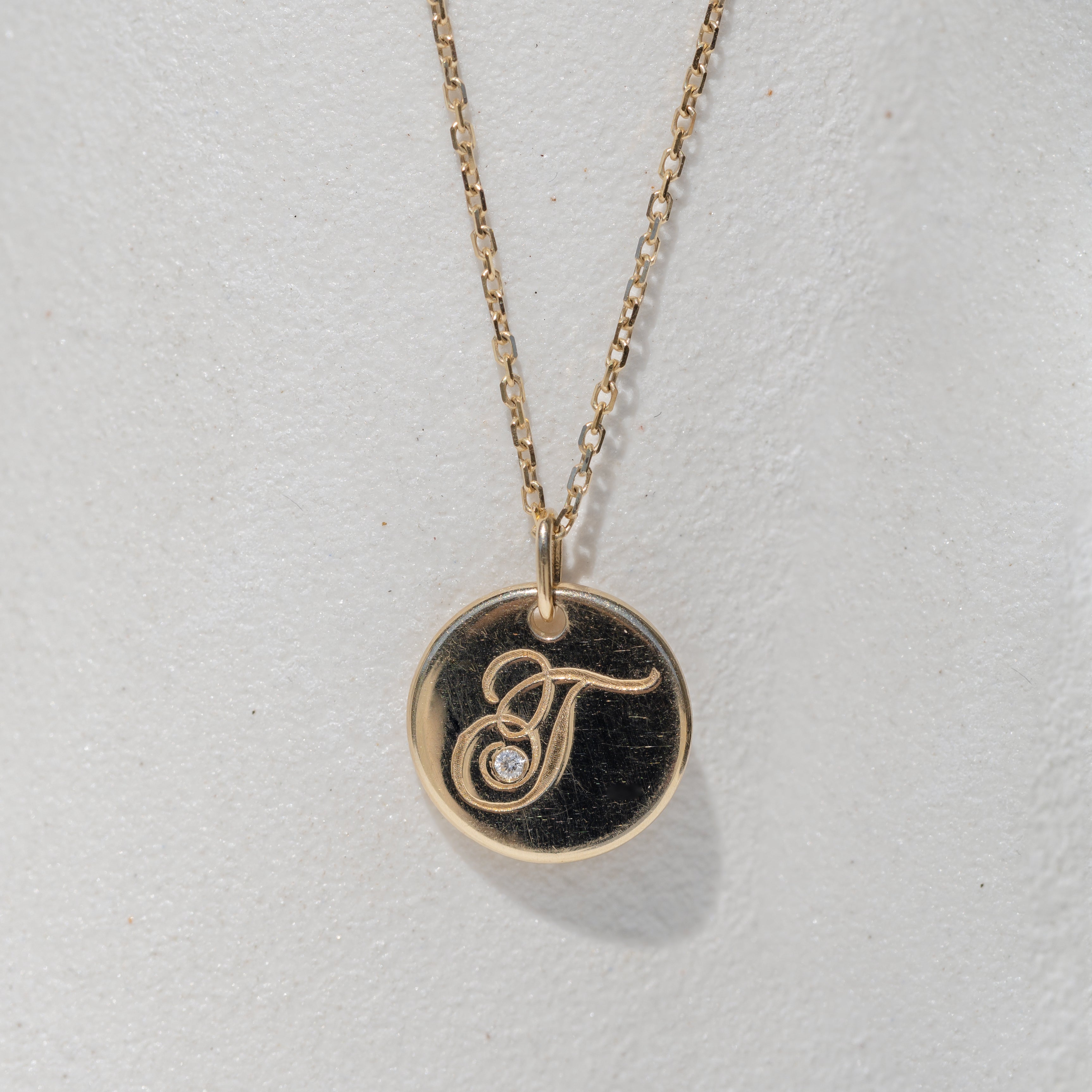 LETTER PENDANT NECKLACE