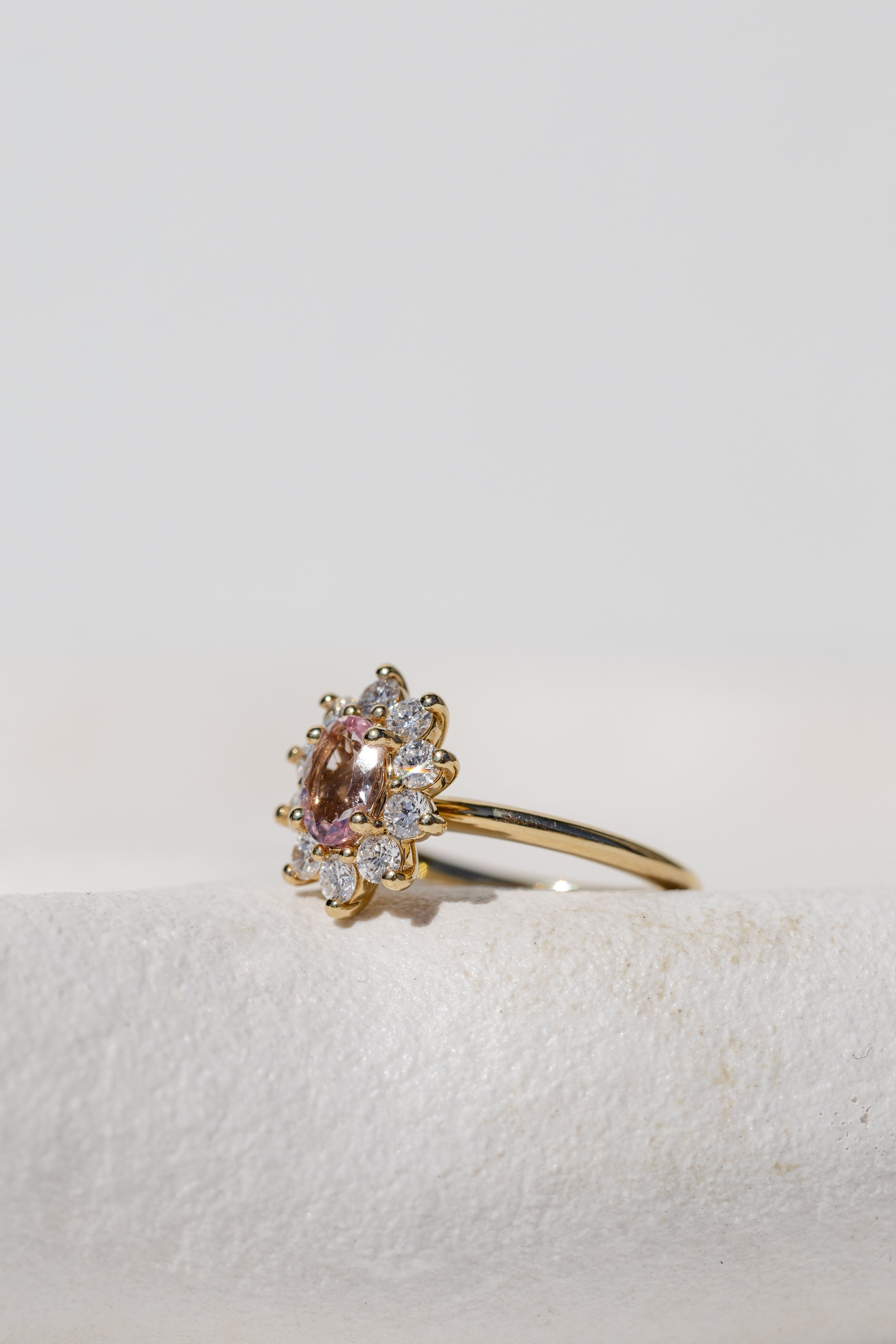 MORGANITE ENGAGEMENT RING ROUND DIAMONDS