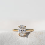OVAL DIAMOND SOLITAIRE 