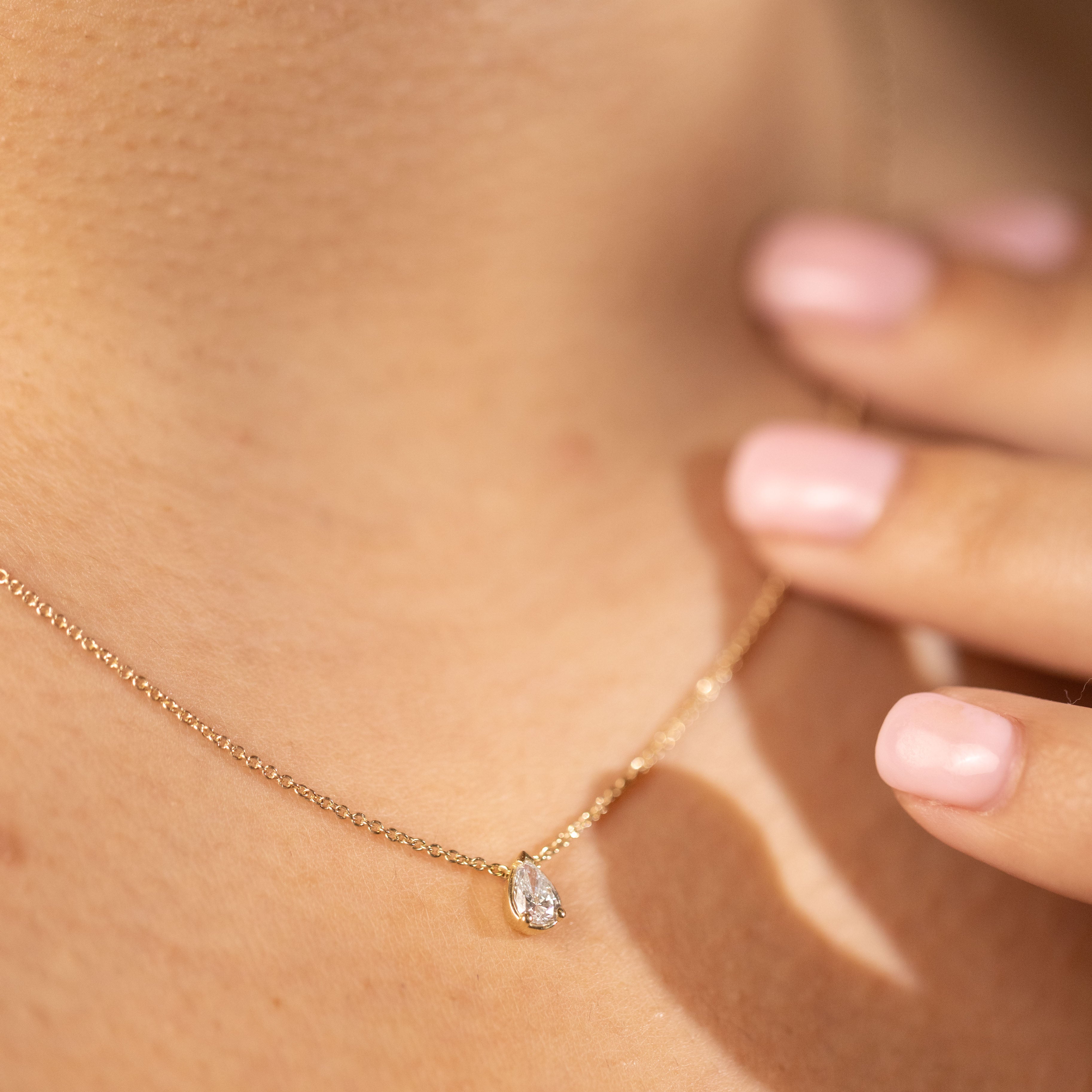 Pear cut diamond necklace 