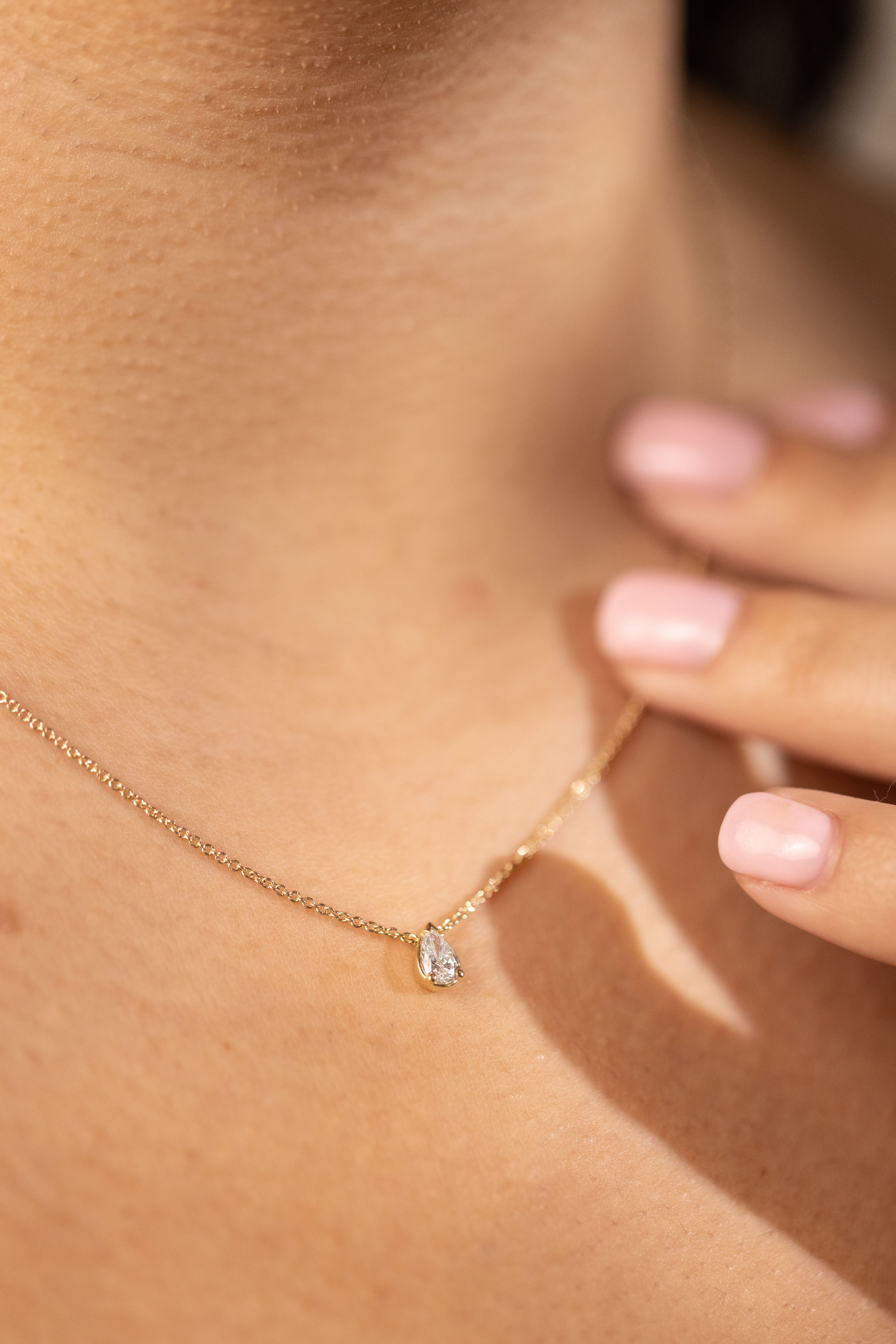 Pear cut diamond necklace 