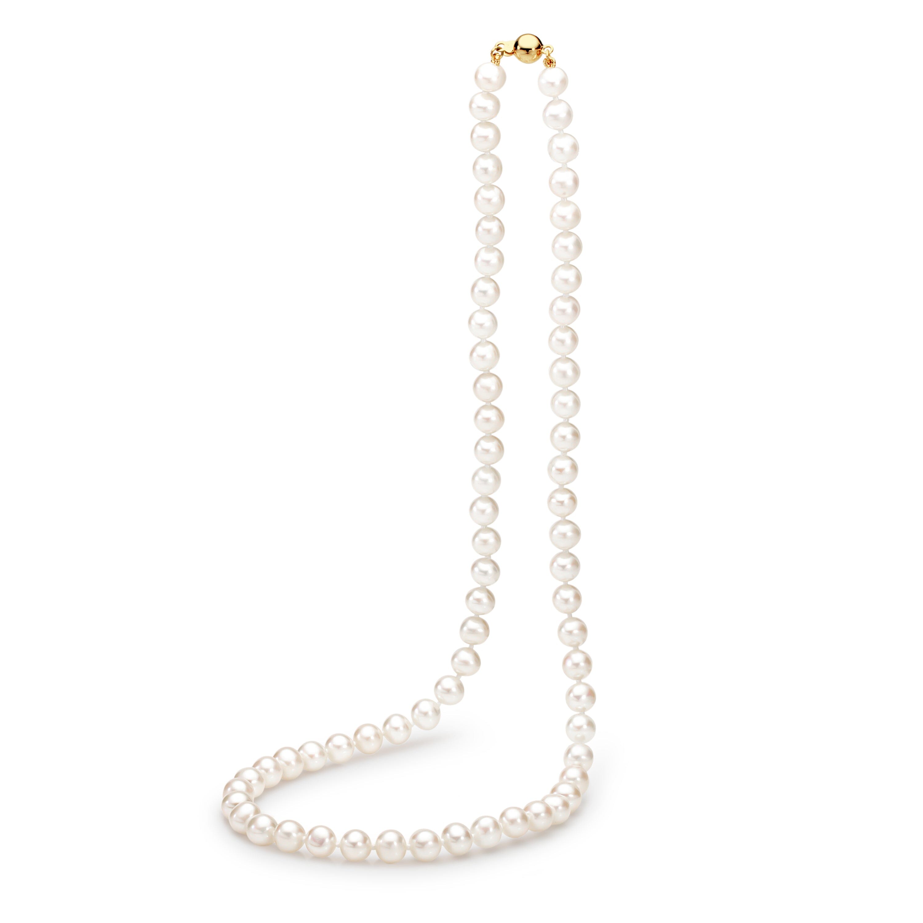 Pearl necklace strand with 9kt Gold clasp 
