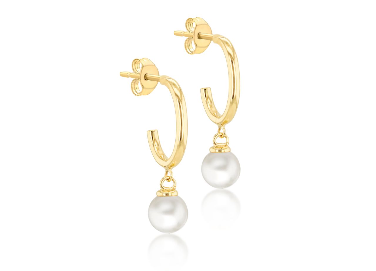 Side view of freshwater pearl earrings in 9kt Yellow Gold