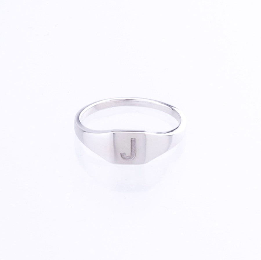 Signet Ring in 9kt white gold 