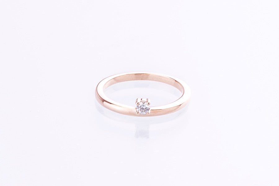 Single diamond stacking ring rose gold 