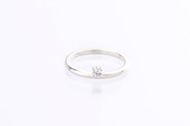 Single diamond stacking ring white gold 