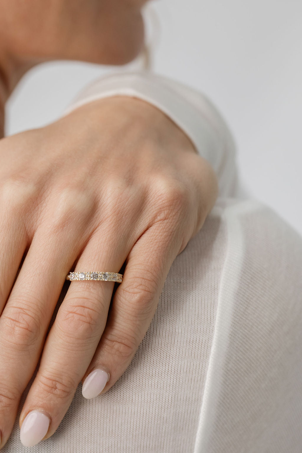 Statement Diamond Wedding Ring with alternating smaller stones 
