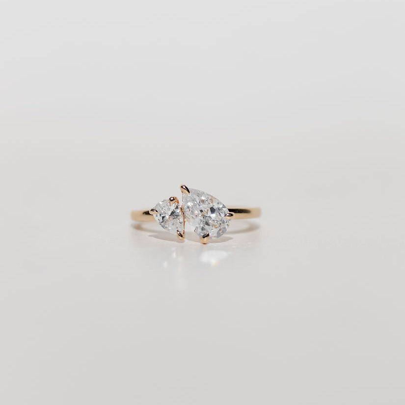 Toi et Moi Engagement Ring 2 Pear Cut Diamonds