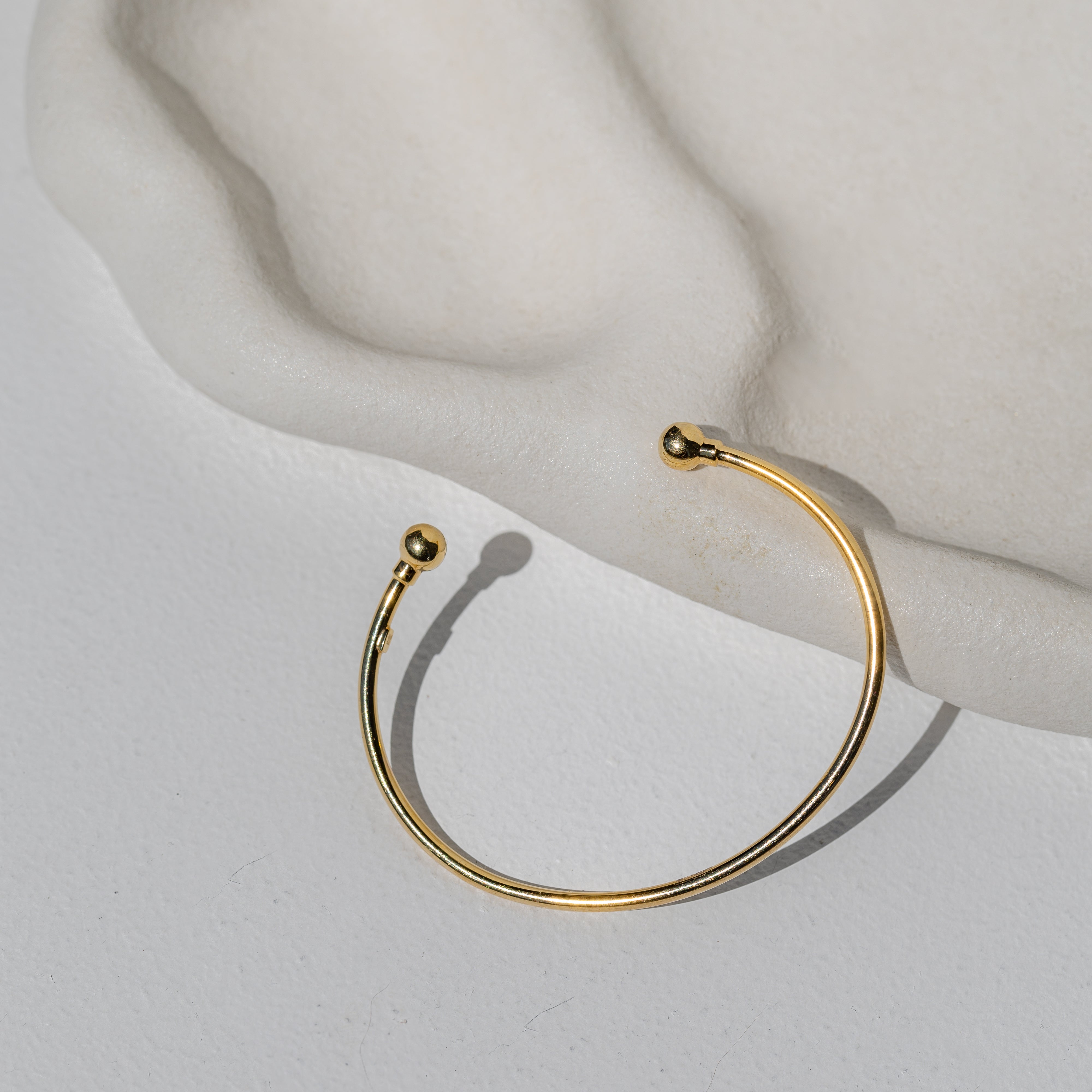 Torque Bangle Vermile