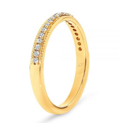 yellow gold diamond wedding ring with millgrain edge vintage style