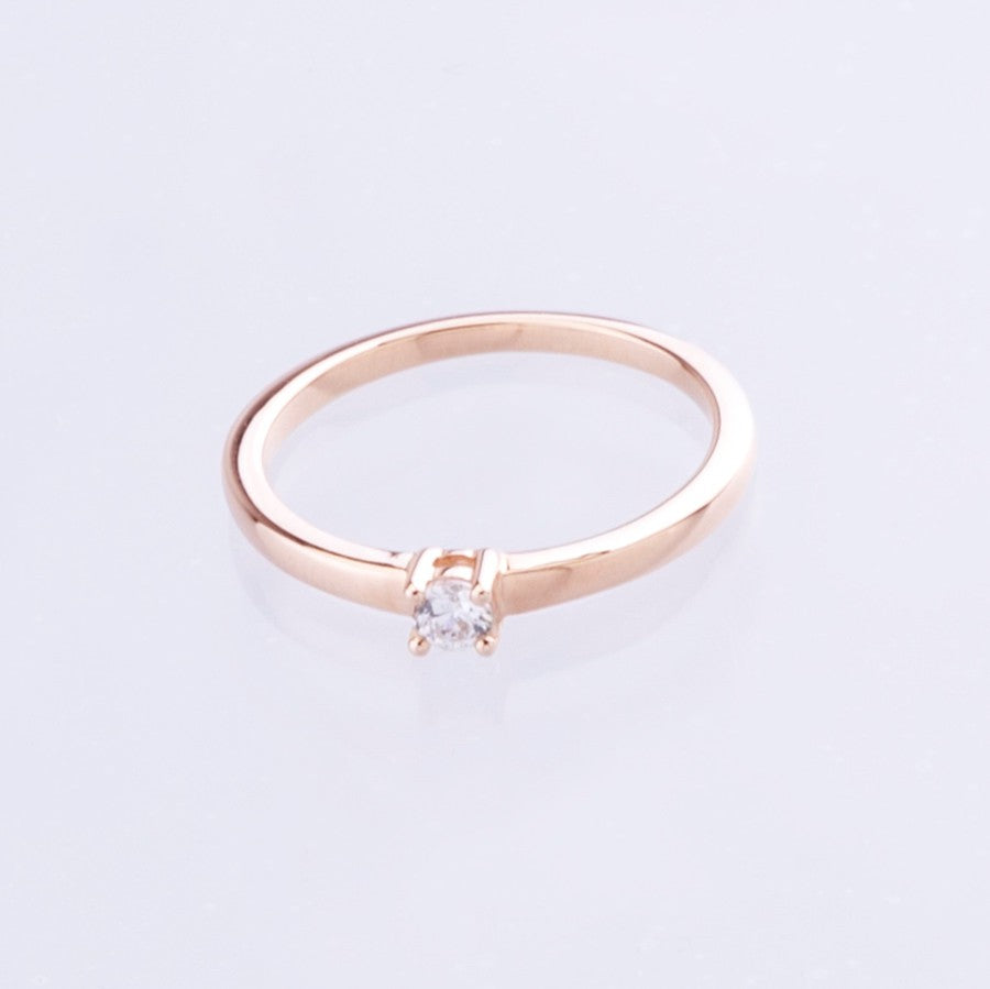 classic solitaire ring rose gold