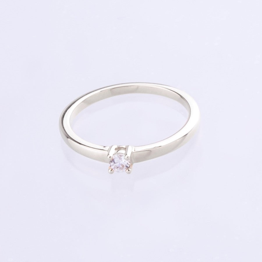 classic solitaire ring white gold 