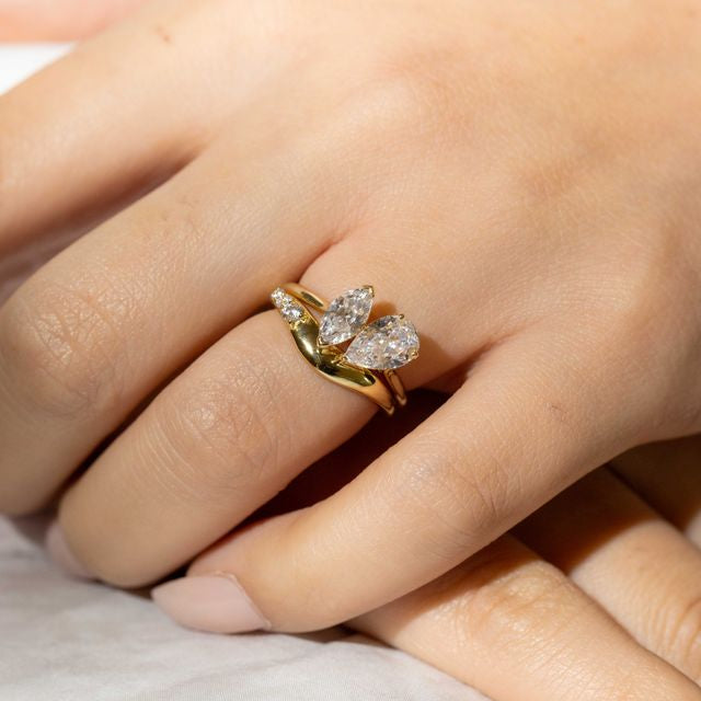 curved diamond wedding ring gold