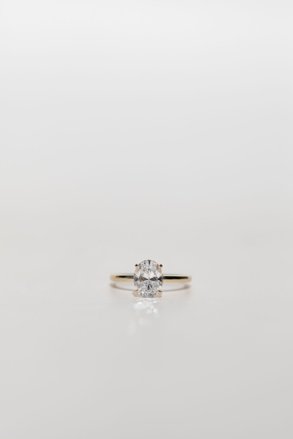 oval cut diamond solitaire engagement ring