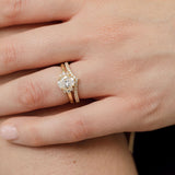 oval engagement ring with v shape diamond wedding ring
