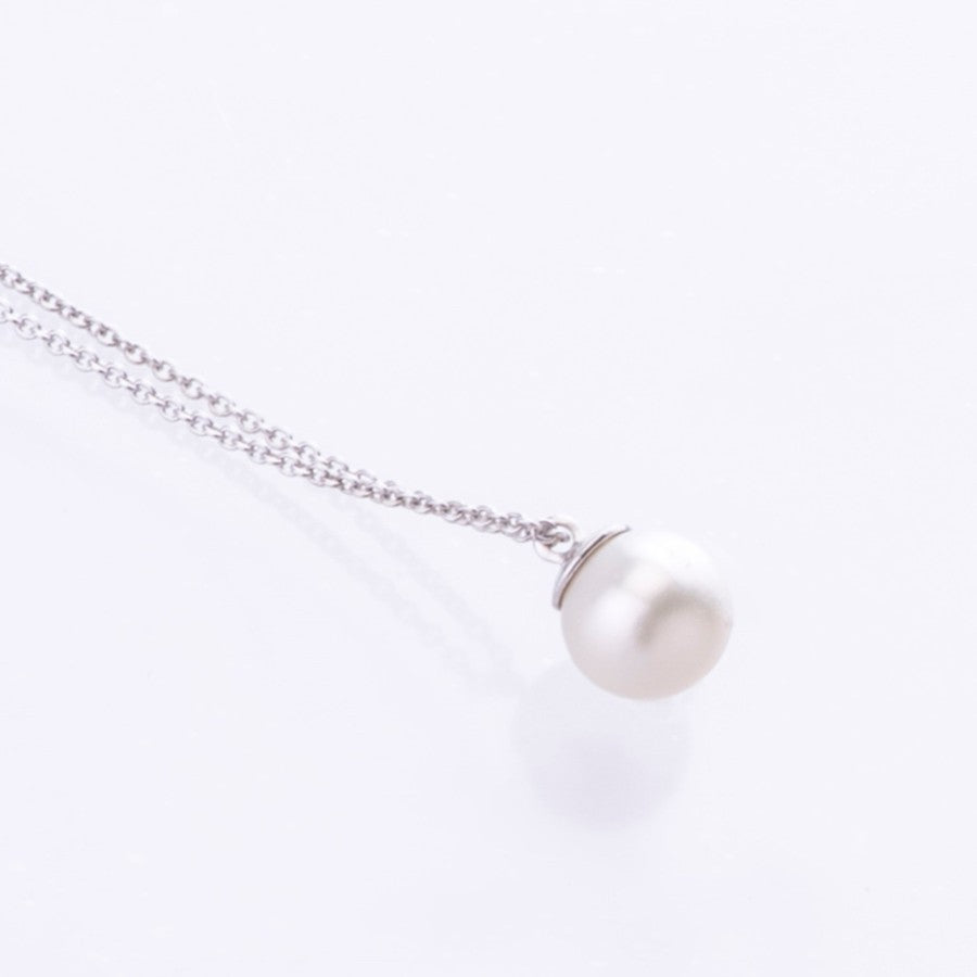 white gold freshwater pearl pendant and necklace