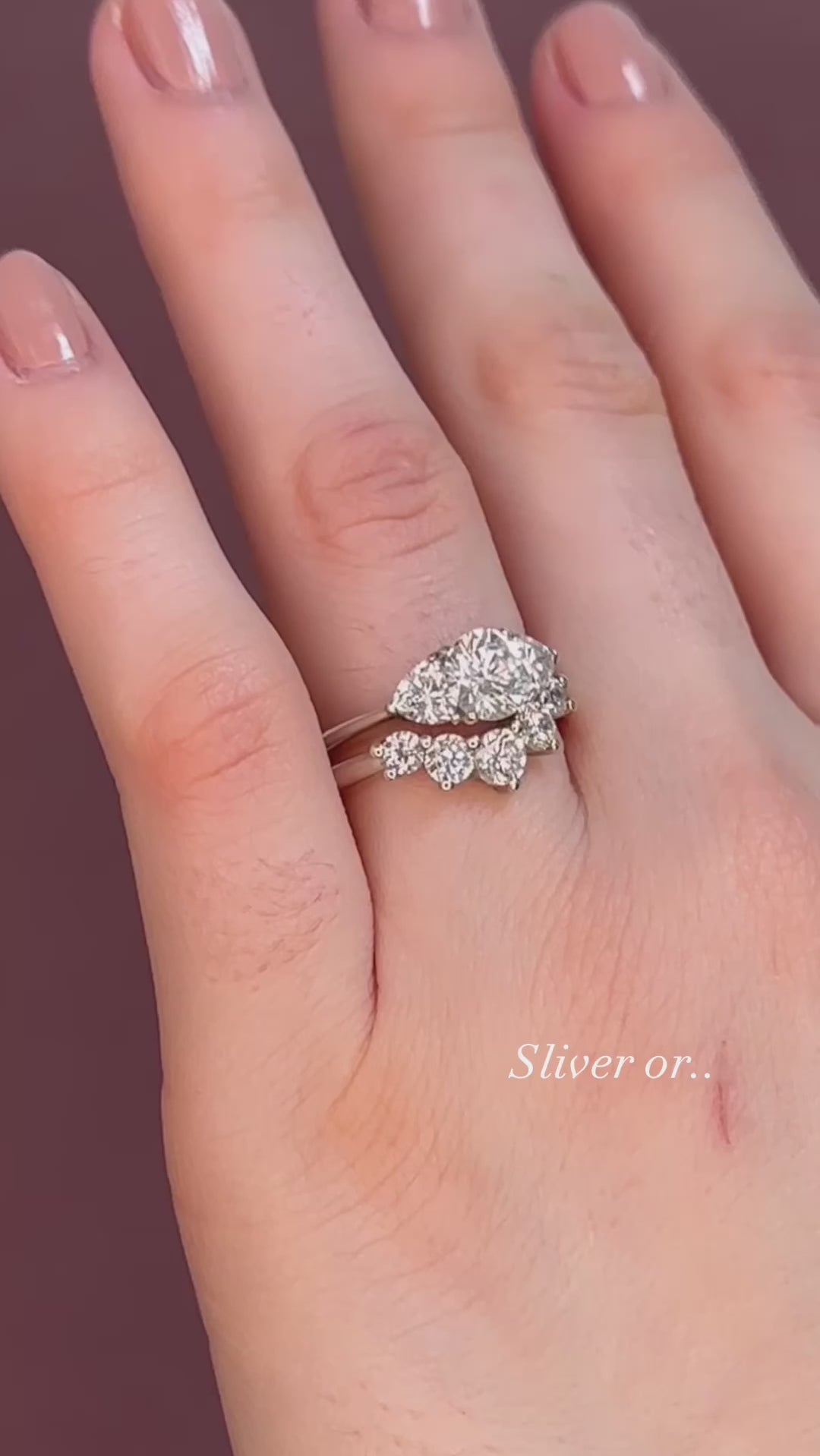 Crown ring graduated diamond curved ring