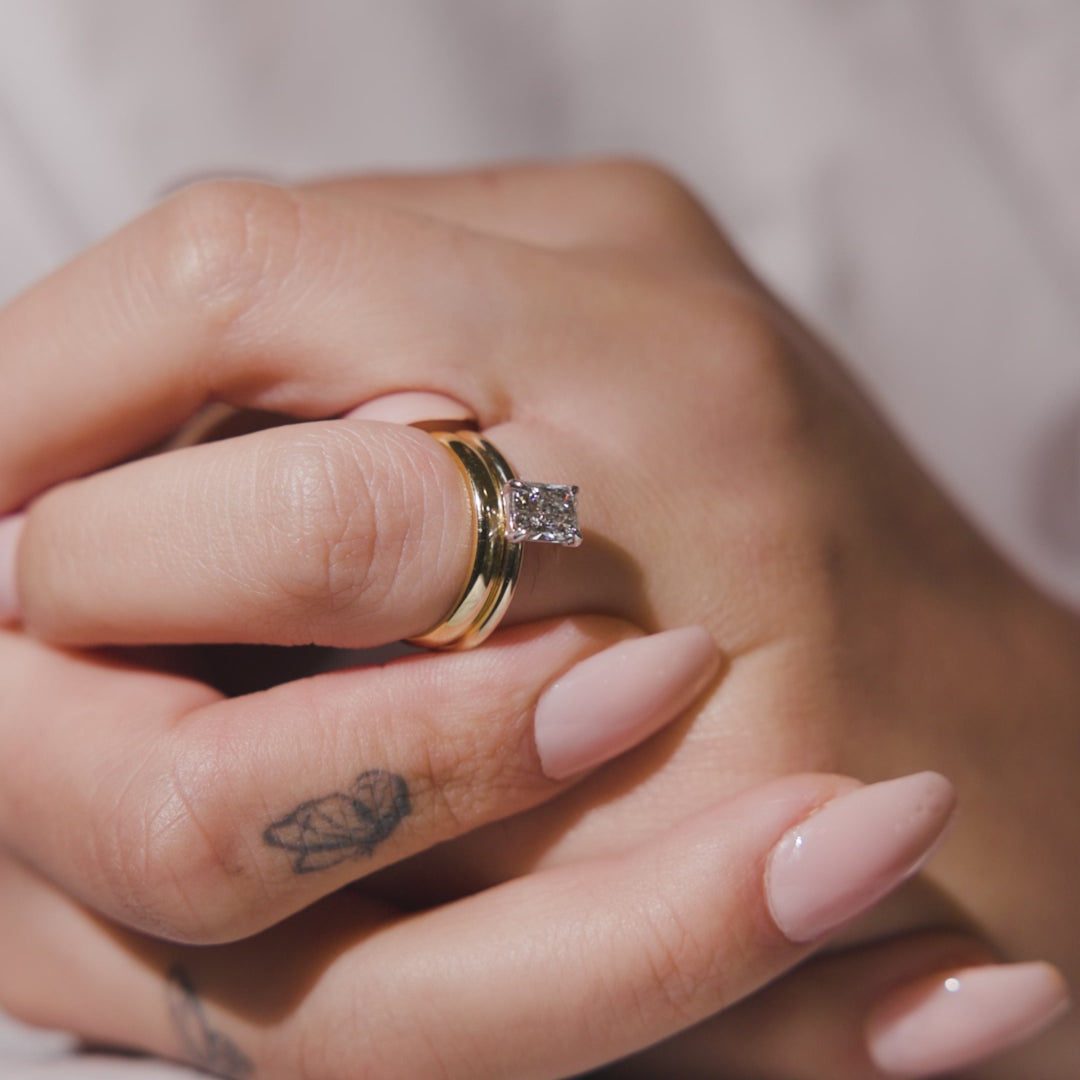RADIANT CUT DIAMOND SOLITAIRE ENGAGEMENT RING