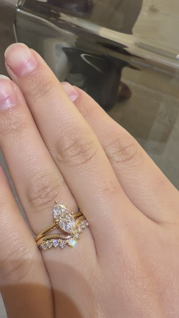 Marquise cut diamond engagement ring with v shape diamond wedding ring