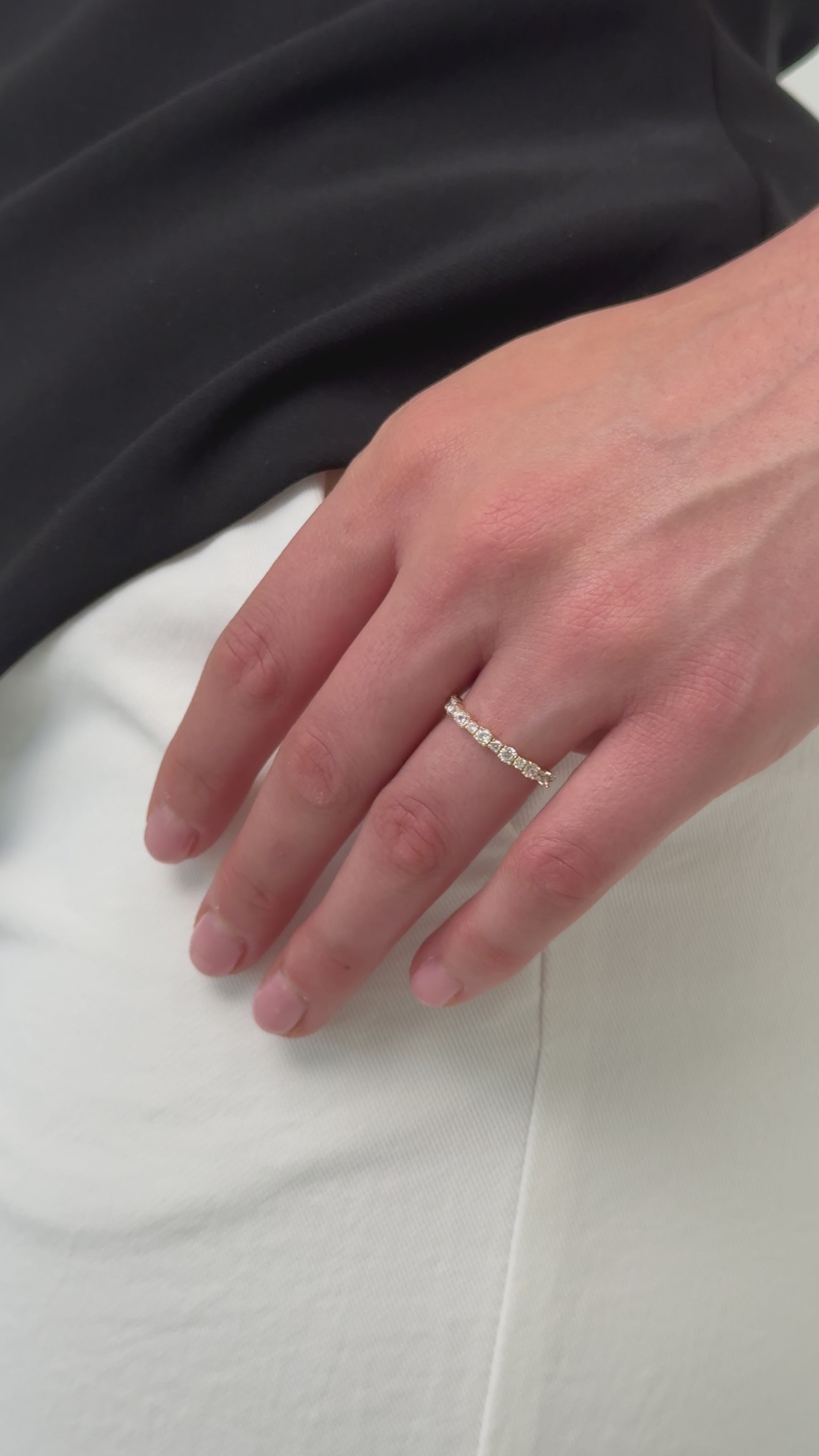 Statement diamond ring with large and small stones
