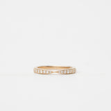 tapered diamond wedding ring in yellow gold
