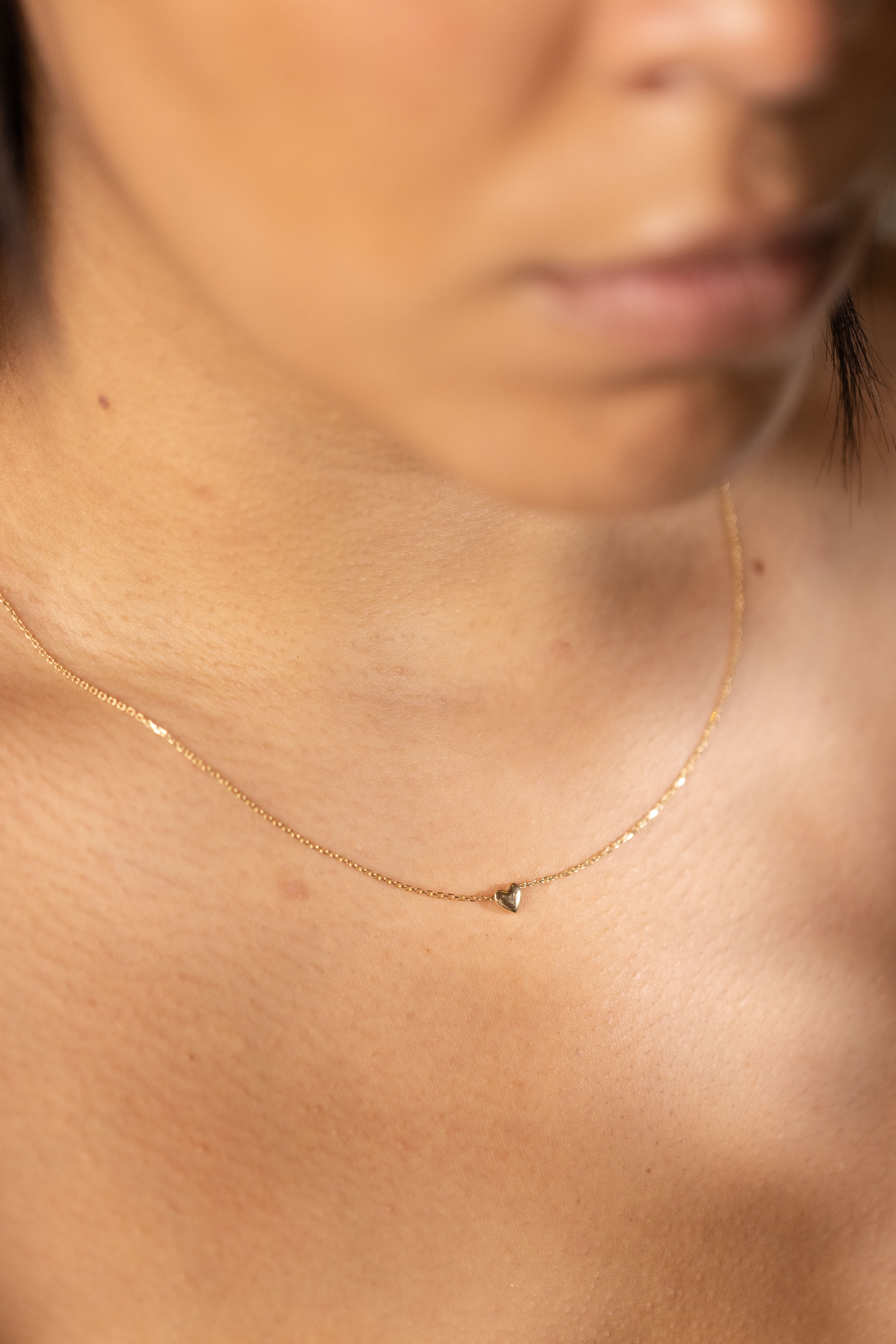 tiny heart thin chain necklace