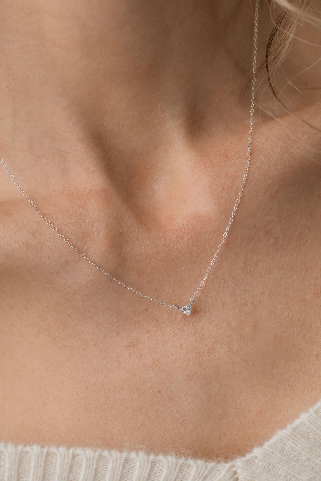 white gold diamond trilliant pendant necklace