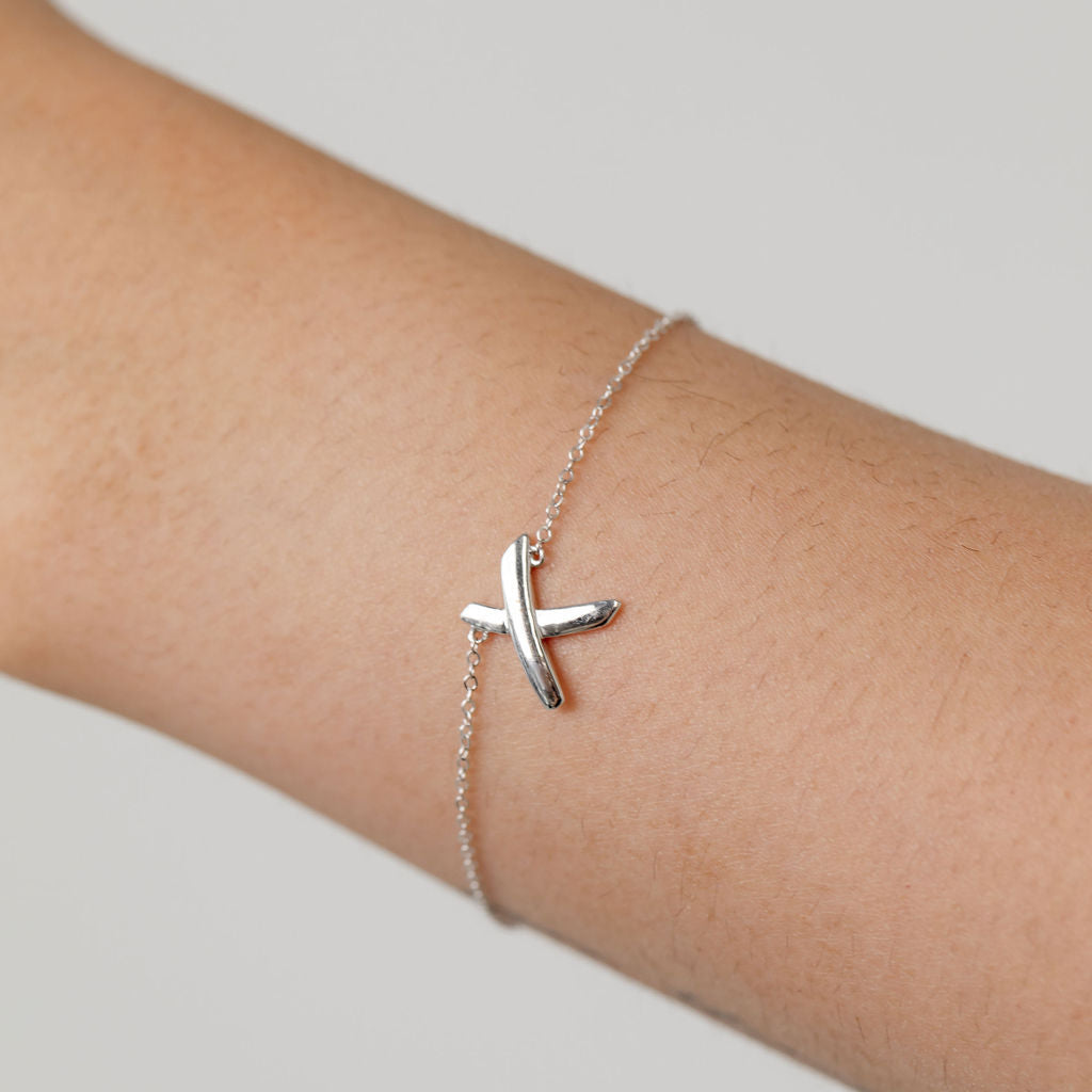 x bracelet 9ct white gold
