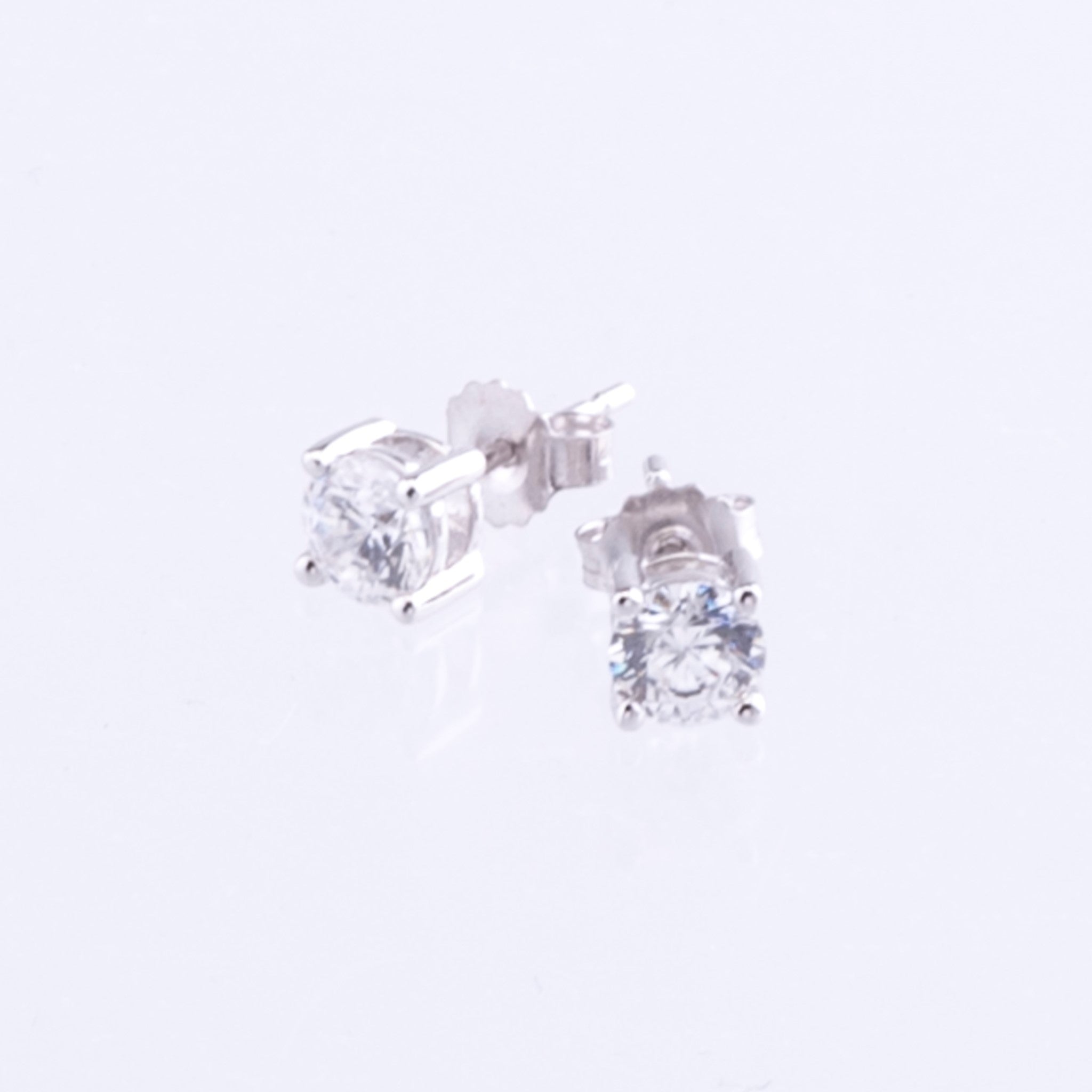 4 claw stud earrings 9ct gold cubic zirconia
