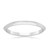 Kinfe edge wedding ring design in white gold 