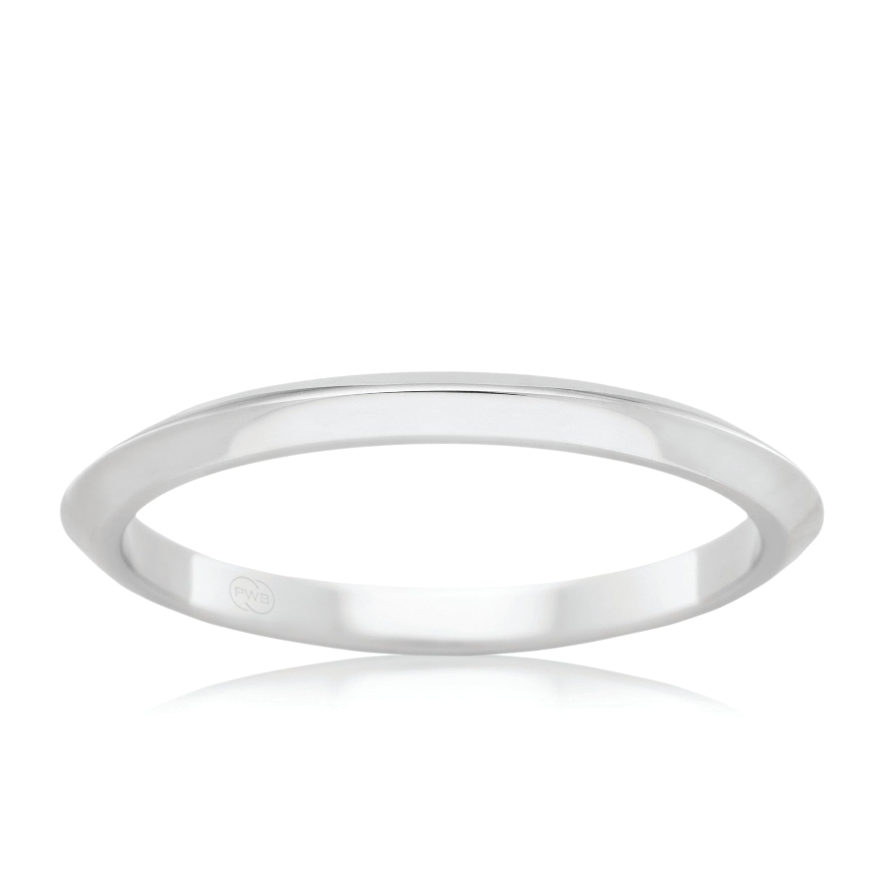 Kinfe edge wedding ring design in white gold 